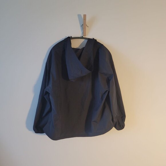 Black Parka Windbreaker by Uniqlo, Pocketable - Picture 2 of 4